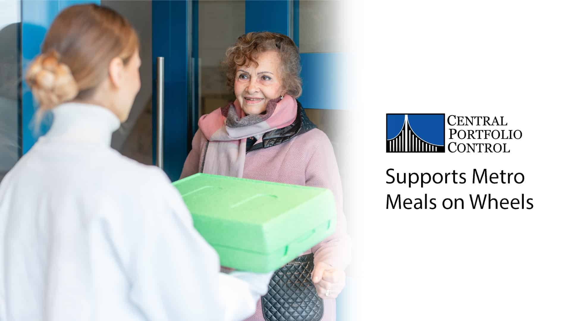 CPC-2020.12-1920×1080-AS-394694517 Volunteer delivering a meal to door of senior citizen