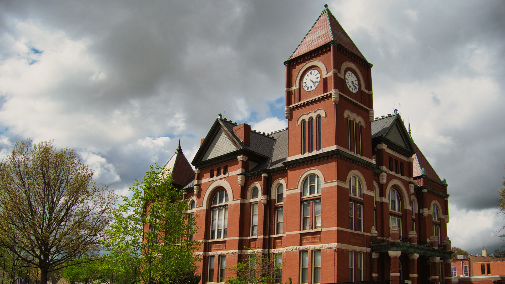 Miami County Kansas Courthouse in Paola KS